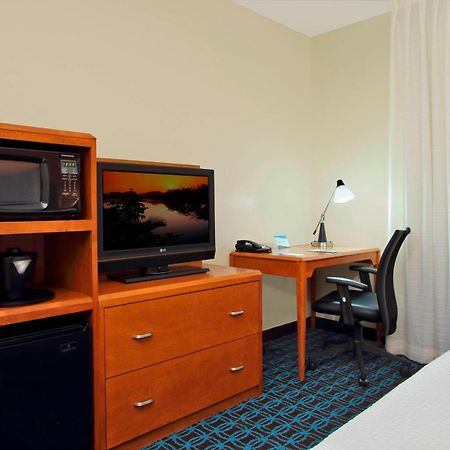 Fairfield Inn & Suites Fresno Clovis Exterior photo
